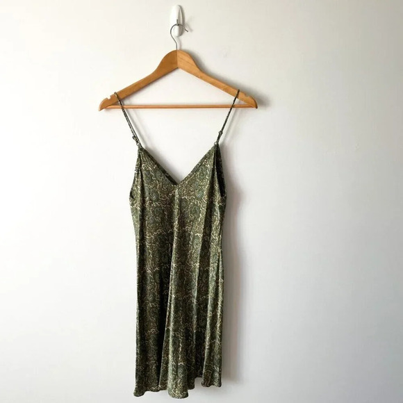 Zara Satin Effect Paisley Slip Mini Dress Green Gold Size Medium - Picture 7 of 10